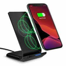 HYPERGEAR 10-Watt Wireless Fast-Charging Stand